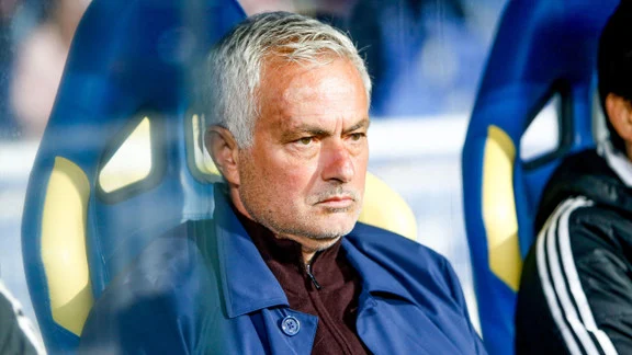 José Mourinho in a coaching session