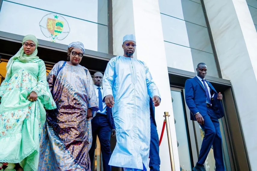 Official handover of government files between outgoing and incoming Prime Ministers in Senegal