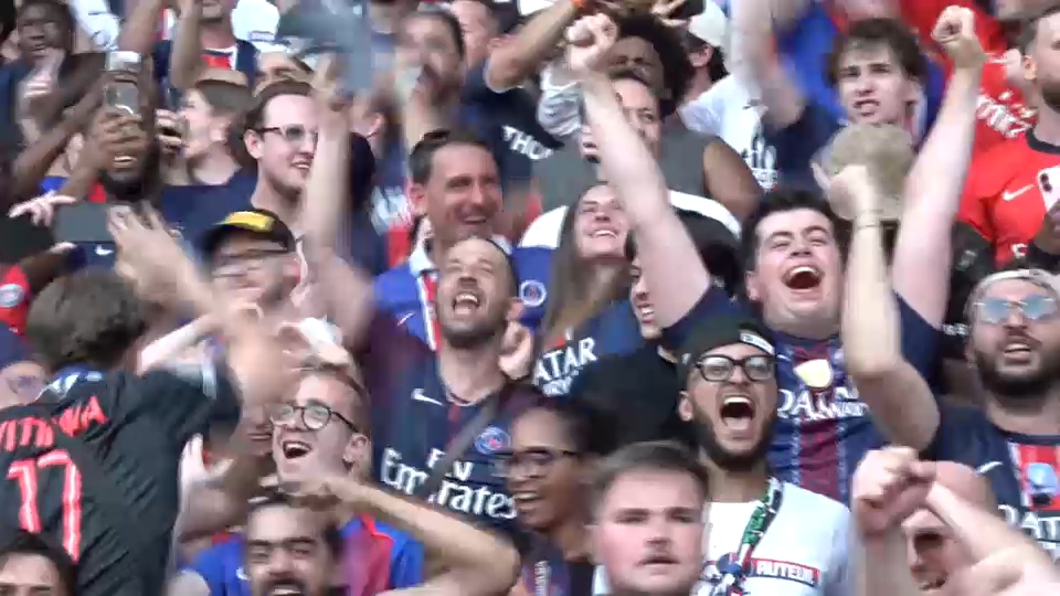 PSG supporters celebrate after equalizing goal