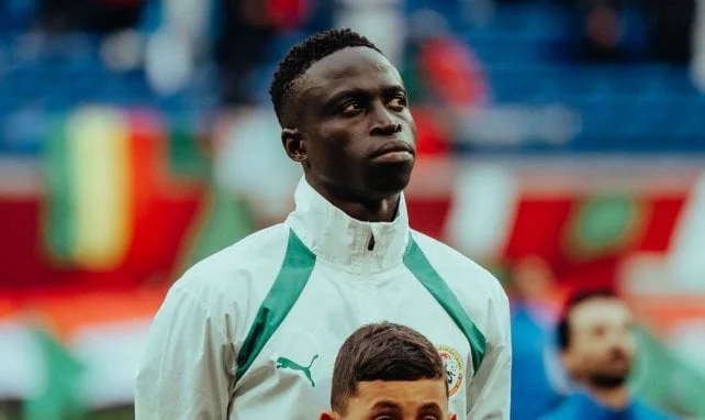 Krépin Diatta playing for Senegal