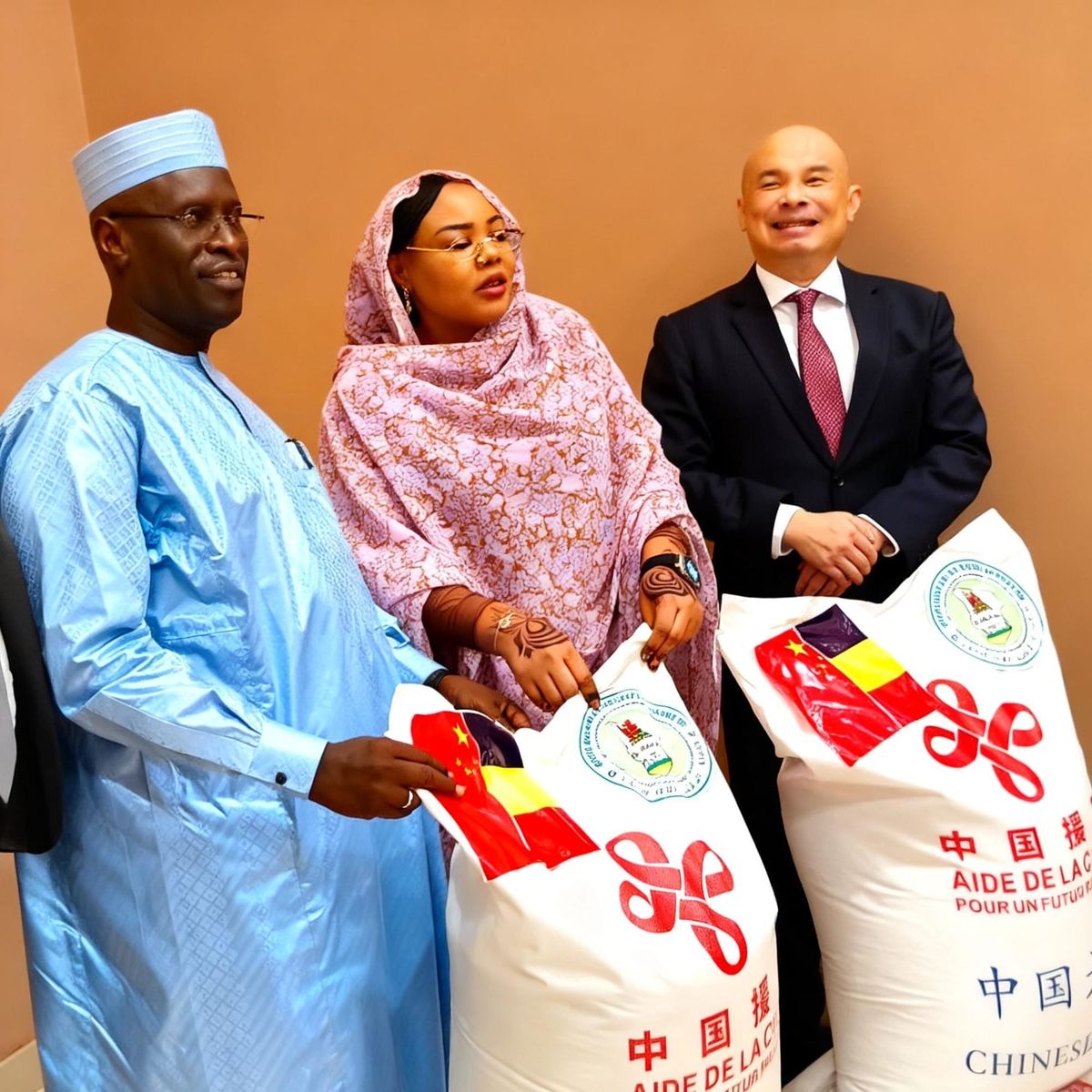 China donates 1770 tons of rice to Chad