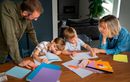 Bilan couple de fin d'année scolaire : 5 questions qui changeront votre relation