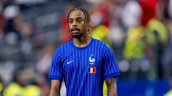 Bradley Barcola in action for PSG